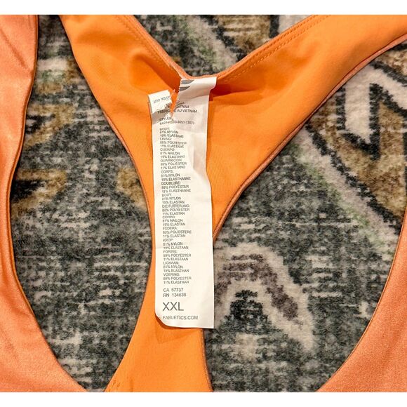 Fabletics Yesi Shine Low Impact Sports Bra - Picture 7 of 7